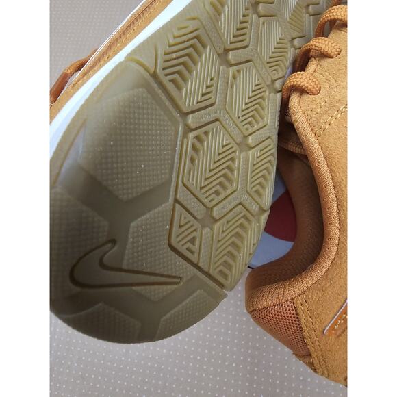 Nike Gato Monarch Gum HQ6020-800 Size 8 Shoes Futsal Indoors - Picture 7 of 9